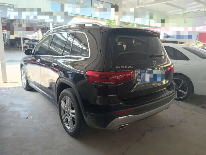 Mercedes-Benz GLB 2023 Model GLB 220 Dynamic Model – фото 4