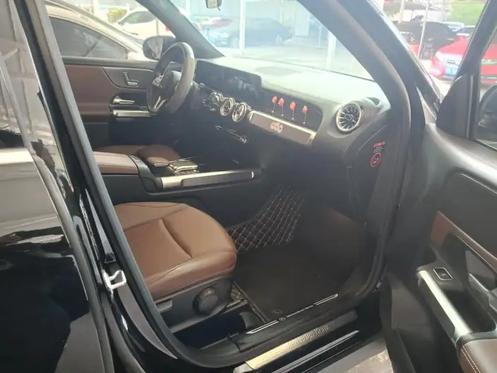 Mercedes-Benz GLB 2023 Model GLB 220 Dynamic Model – фото 8