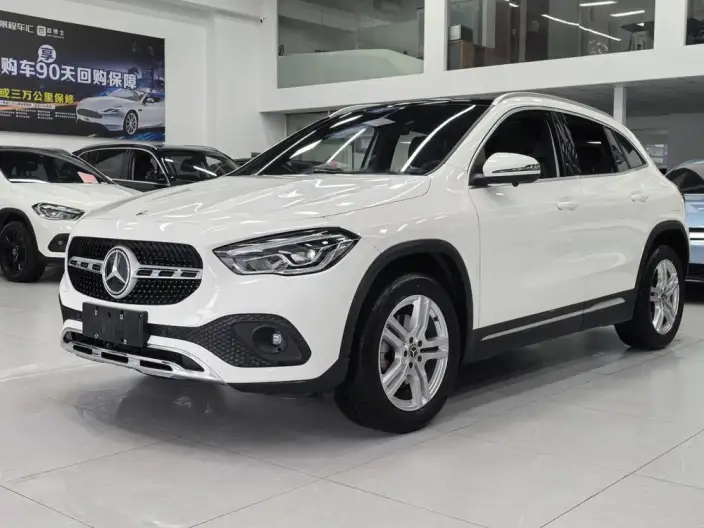 Mercedes-Benz GLA 2023 Model GLA 200 – фото 1