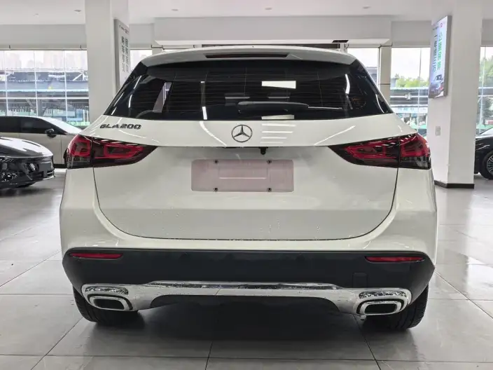 Mercedes-Benz GLA 2023 Model GLA 200 – фото 5