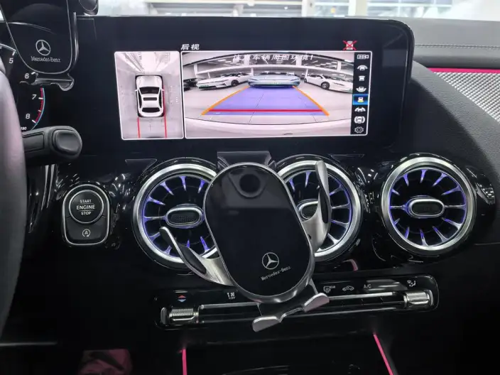 Mercedes-Benz GLA 2023 Model GLA 200 – фото 8