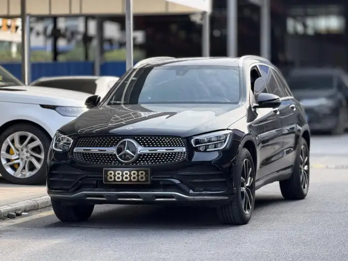 Mercedes-Benz GLC 2022 Model Facelift GLC 260 L 4MATIC Luxury Model – фото 1