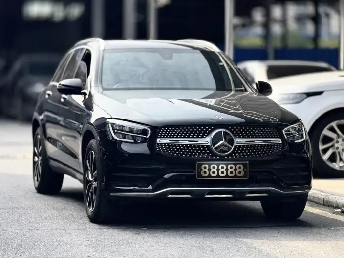 Mercedes-Benz GLC 2022 Model Facelift GLC 260 L 4MATIC Luxury Model – фото 3