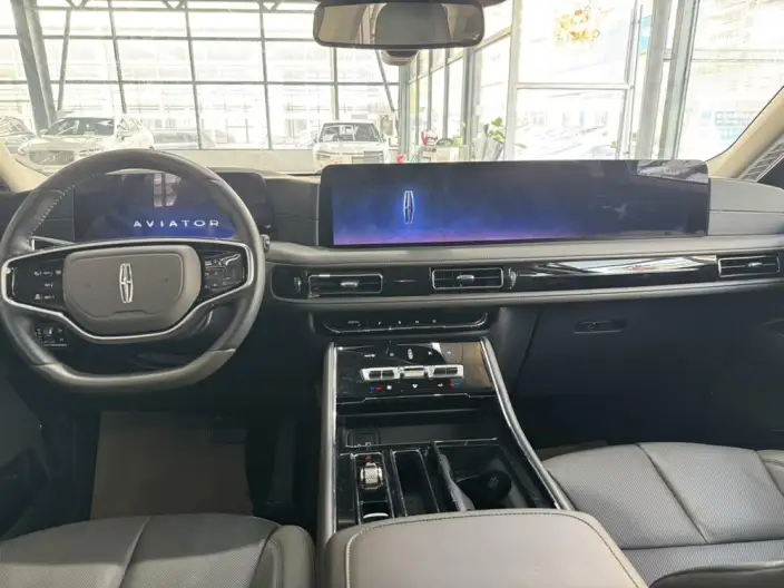 Aviator 2024 Model 3.0T V6 4WD Elegant Edition VI seat – фото 7