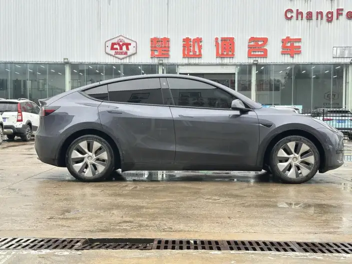 Model Y 2022 Model Rear-wheel drive version – фото 5