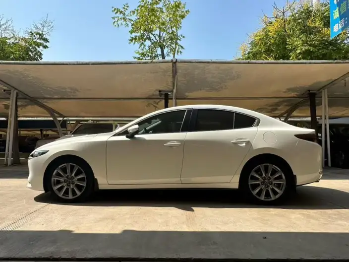 Mazda3 Axela 2022 Model 2.0L Automatic Zhi Ya Edition – фото 3