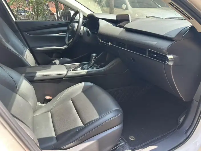 Mazda3 Axela 2022 Model 2.0L Automatic Zhi Ya Edition – фото 6