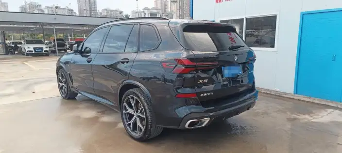 BMW X5 2023 Model xDrive30Li Exclusive Model M Sports Set – фото 4