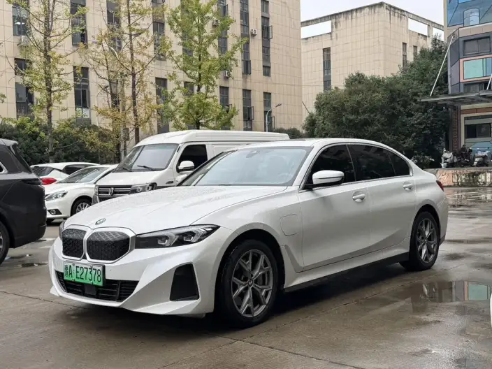 BMW i3 2025 Model eDrive35L – фото 1