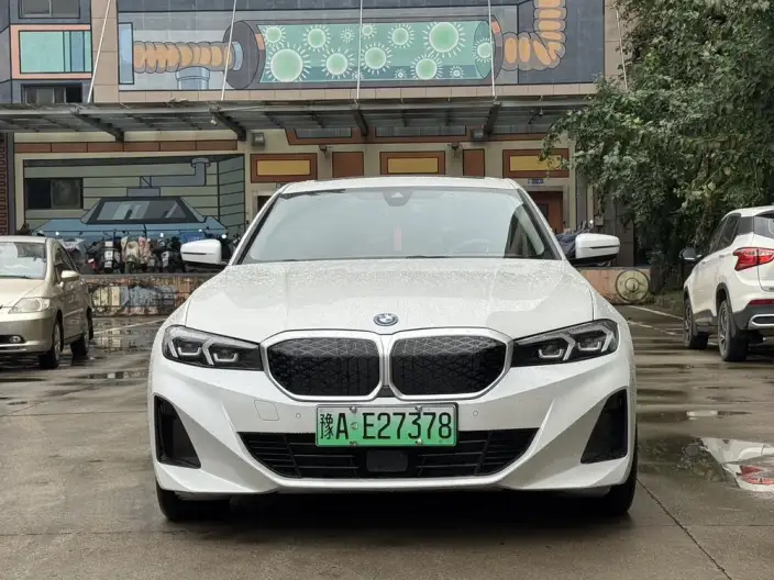 BMW i3 2025 Model eDrive35L – фото 2