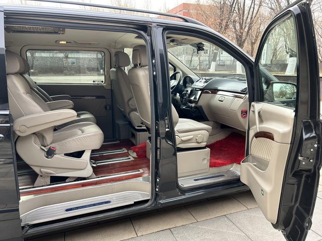 Viano 2013 модификация 3.0L Com f ort Edition – фото 19