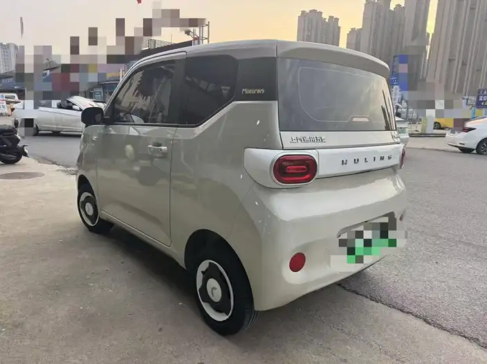 Wuling Hongguang MINIEV 2024 Model 215km Youth Edition Lithium Iron Phosphate