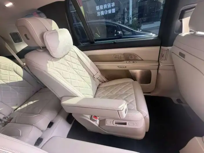 NIO ES8 2026 Model VI seat Executive Deluxe Edition – фото 9