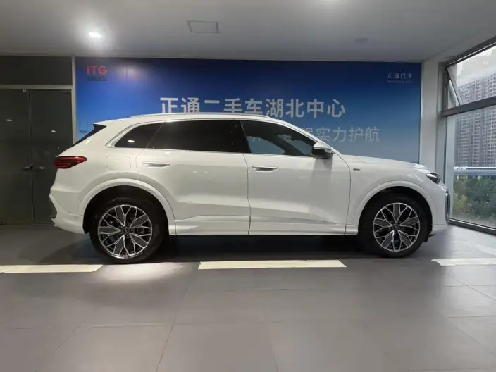 Audi Q5L 2026 Model 2.0T 10M Users Edition Edition – фото 6