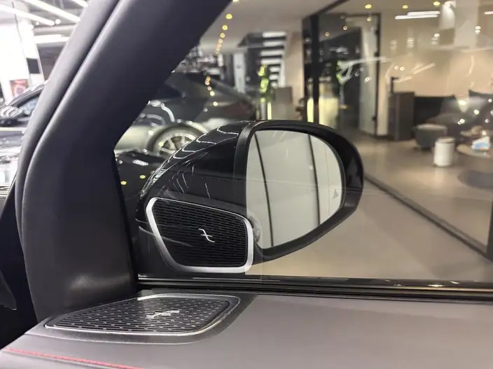 Mercedes-Benz GLC AMG 2024 Model AMG GLC 43 4MATIC – фото 9