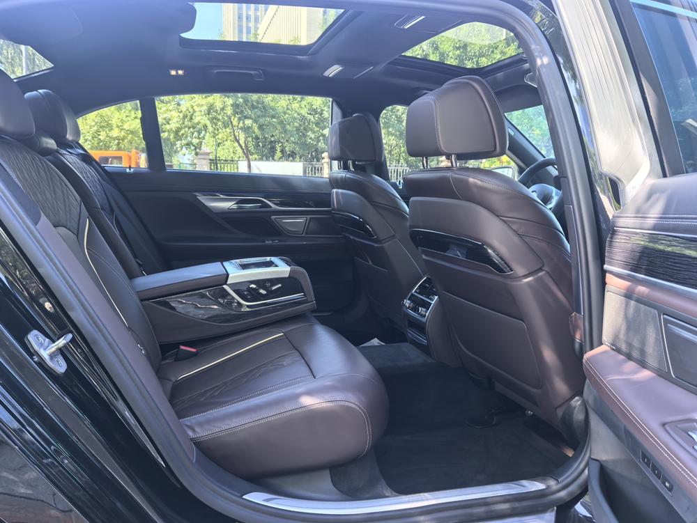BMW 7 Series 2021 730Li M Sport Package – фото 7