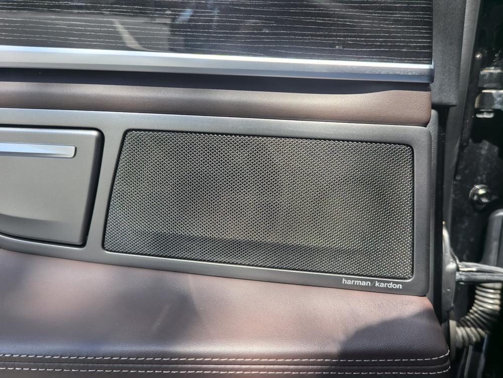 BMW 7 Series 2021 730Li M Sport Package – фото 12