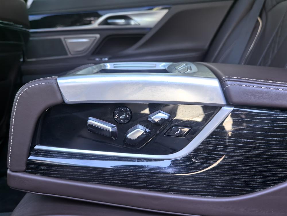 BMW 7 Series 2021 730Li M Sport Package – фото 13