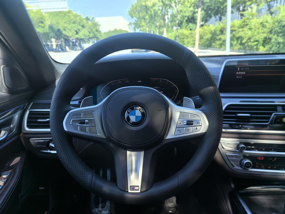 BMW 7 Series 2021 730Li M Sport Package – фото 15