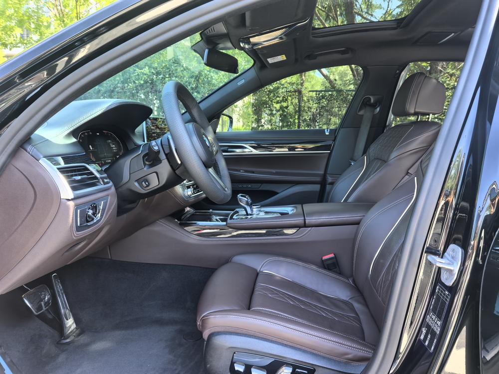 BMW 7 Series 2021 730Li M Sport Package – фото 17