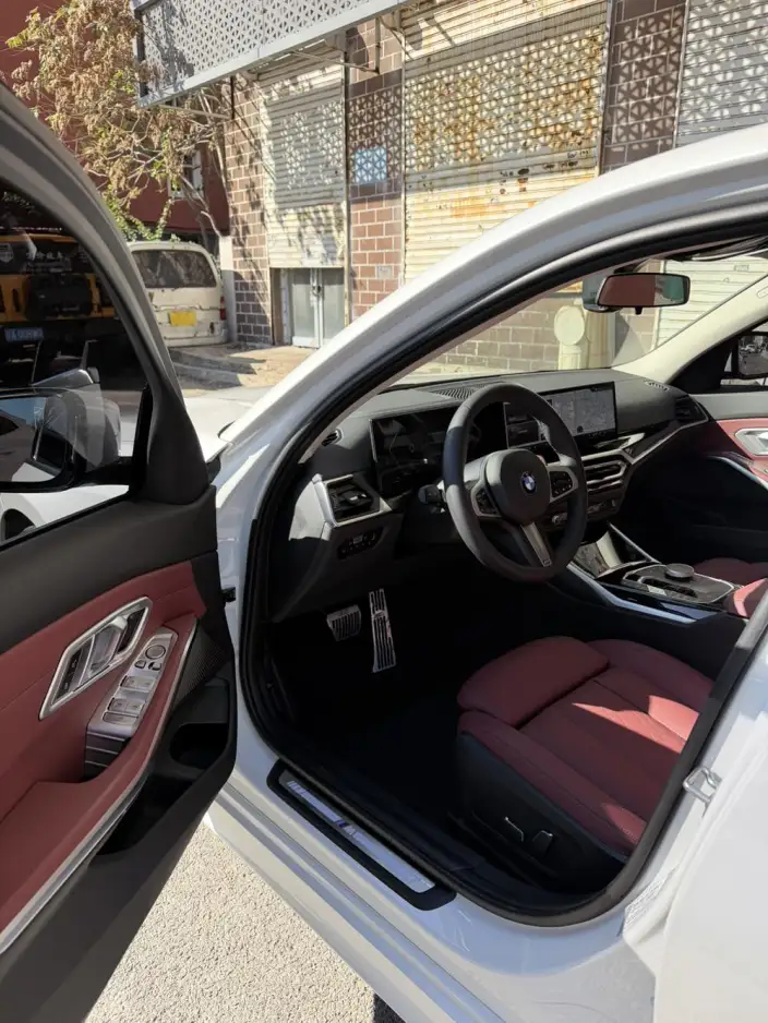 BMW 3 Series 2023 Model 320Li M Sports Set – фото 9