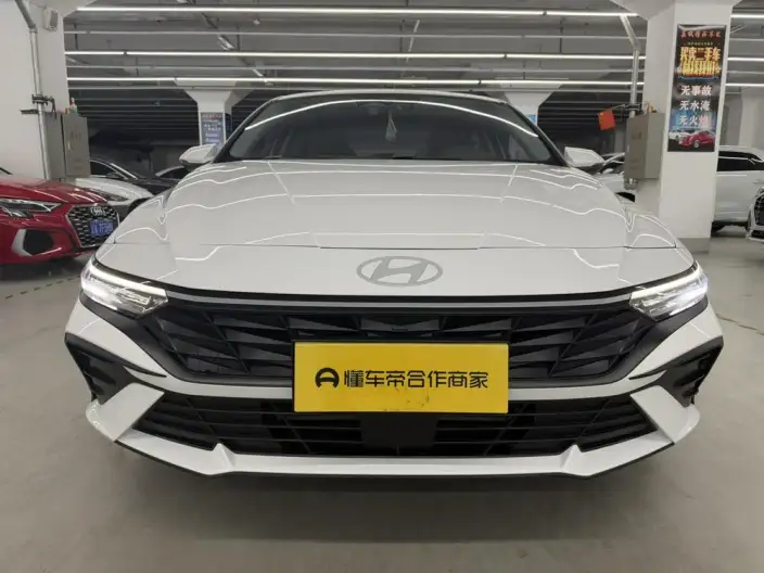Hyundai Ioniq 2023 Model 1.5L CVT LUX Premium Edition