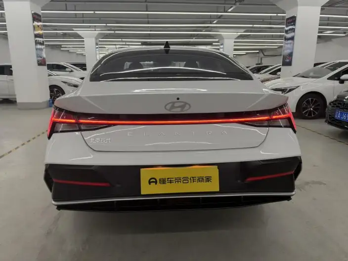 Hyundai Ioniq 2023 Model 1.5L CVT LUX Premium Edition – фото 5