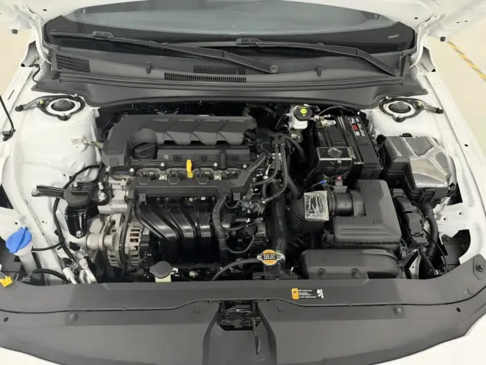 Hyundai Ioniq 2023 Model 1.5L CVT LUX Premium Edition – фото 7