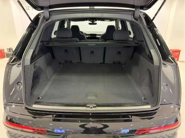 AUDI SQ7 2024 Model 4.0 TFSI – фото 10