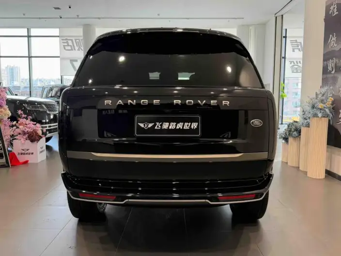 Range Rover 2025 Model 3.0 L6 400PS Shengshi Extended Edition – фото 5