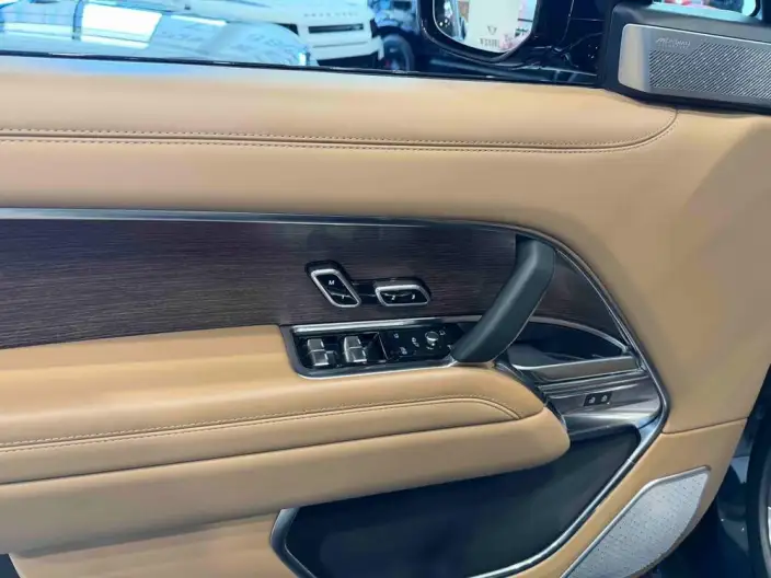 Range Rover 2025 Model 3.0 L6 400PS Shengshi Extended Edition – фото 9