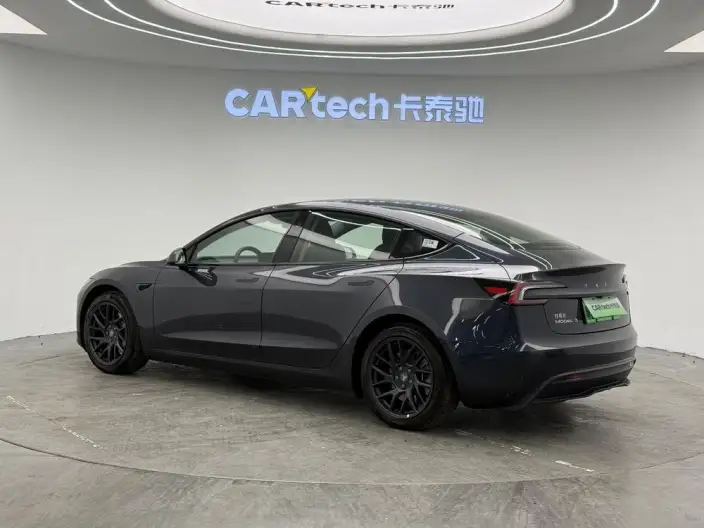 Model 3 2025 Model Facelift Rear-wheel drive version – фото 5