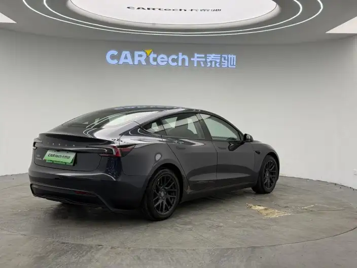 Model 3 2025 Model Facelift Rear-wheel drive version – фото 7