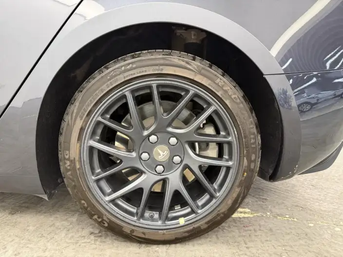Model 3 2025 Model Facelift Rear-wheel drive version – фото 9