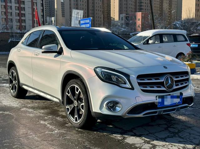 Mercedes-Benz GLA 2017 GLA 220 4MATIC Luxury – фото 3