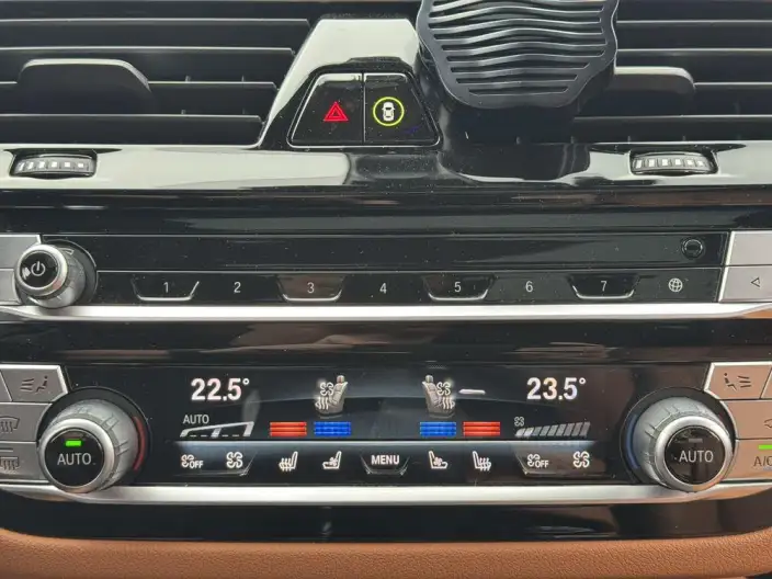 BMW 6 Series GT 2022 Model 630i M Sports Set – фото 8