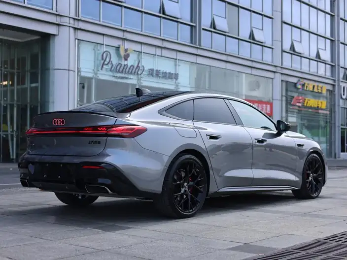 Audi A5 L Sportback 2026 Model 2.0TFSI quattro 150kW First Edition Limited edition – фото 7