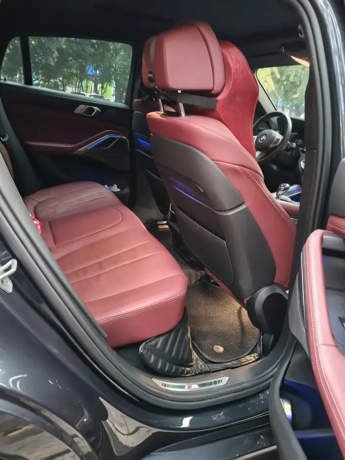 BMW X6 2022 Model xDrive40i Exclusive Model M Sports Set – фото 6