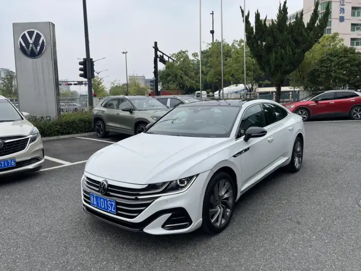Volkswagen CC 2024 Model 380TSI Eye-catching version