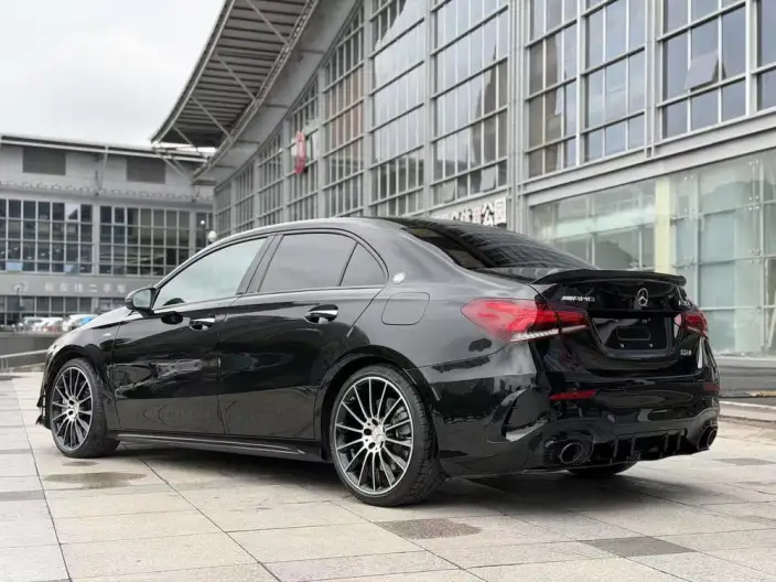 Mercedes-Benz A-Class AMG 2022 Model AMG A 35 L 4MATIC – фото 5