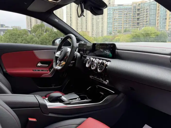 Mercedes-Benz A-Class AMG 2022 Model AMG A 35 L 4MATIC – фото 10