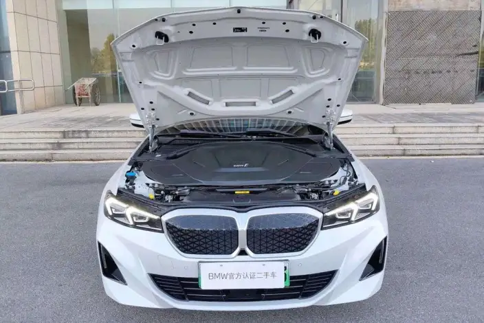 BMW i3 2025 Model eDrive35L – фото 8