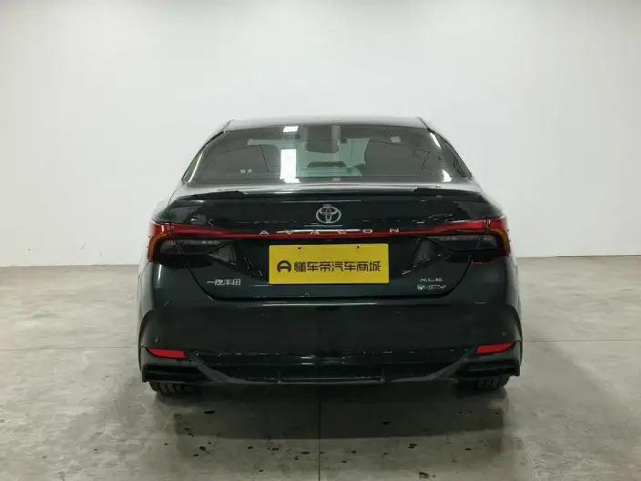 Toyota Avalon 2024 Model Intelligent Hybrid 2.5L E-CVT XLE Premium Edition – фото 6