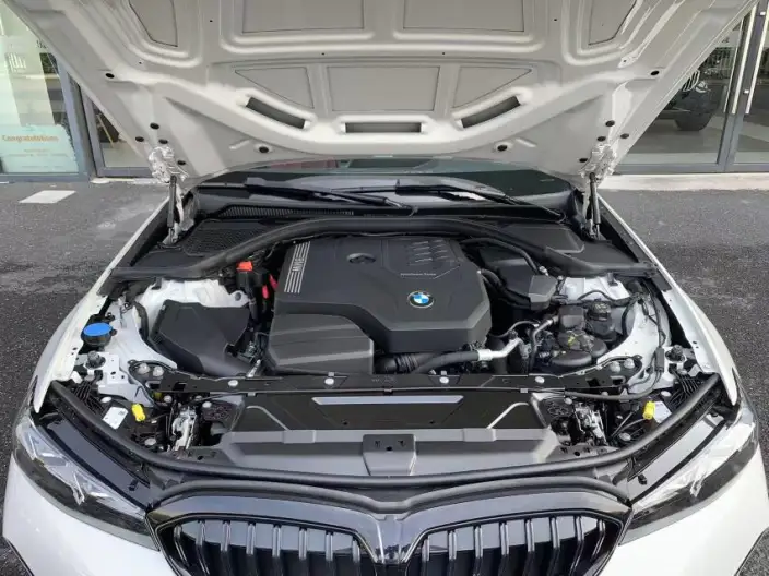 BMW 3 Series 2025 Model 330Li M Sports Night Set – фото 6