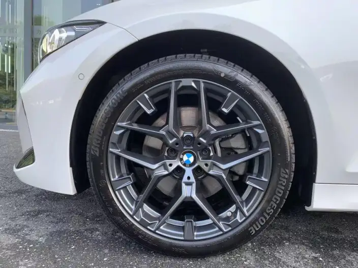 BMW 3 Series 2025 Model 330Li M Sports Night Set – фото 8