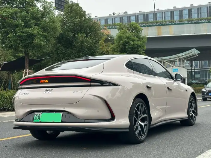 IM L6 2025 Model Max+ 74kWh – фото 7