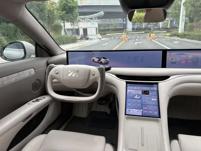 IM L6 2025 Model Max+ 74kWh – фото 9