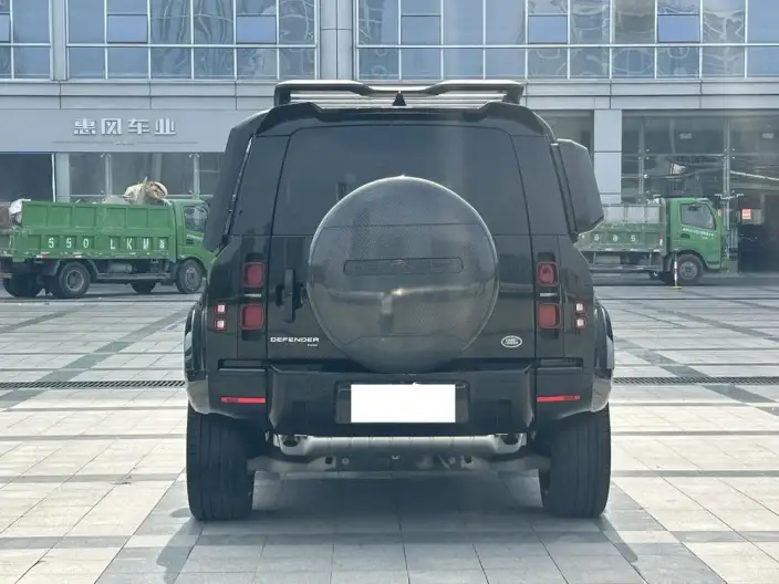 Land Rover Defender 2023 Model Facelift 90 3.0T P400 XS – фото 6