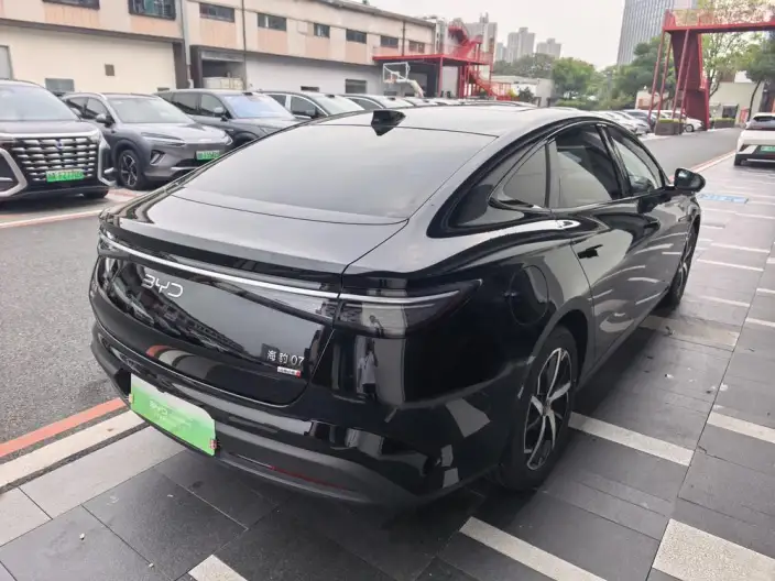 BYD Seal 07DM 2026 Model DM-i 230KM Flagship Model