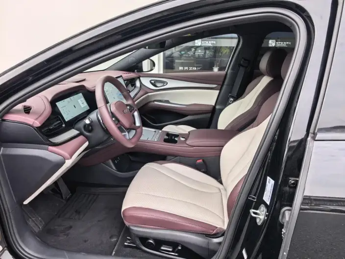 BYD Seal 07DM 2026 Model DM-i 230KM Flagship Model – фото 6
